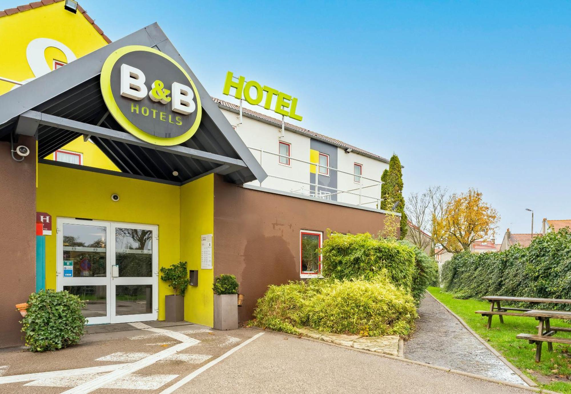 B&B Hotel Calais Centre St Pierre Exterior photo