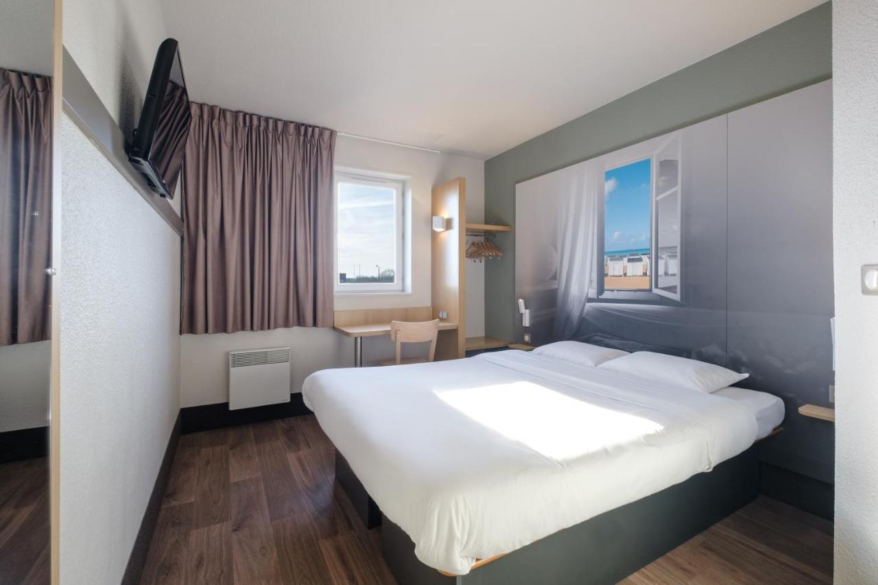 B&B Hotel Calais Centre St Pierre Exterior photo