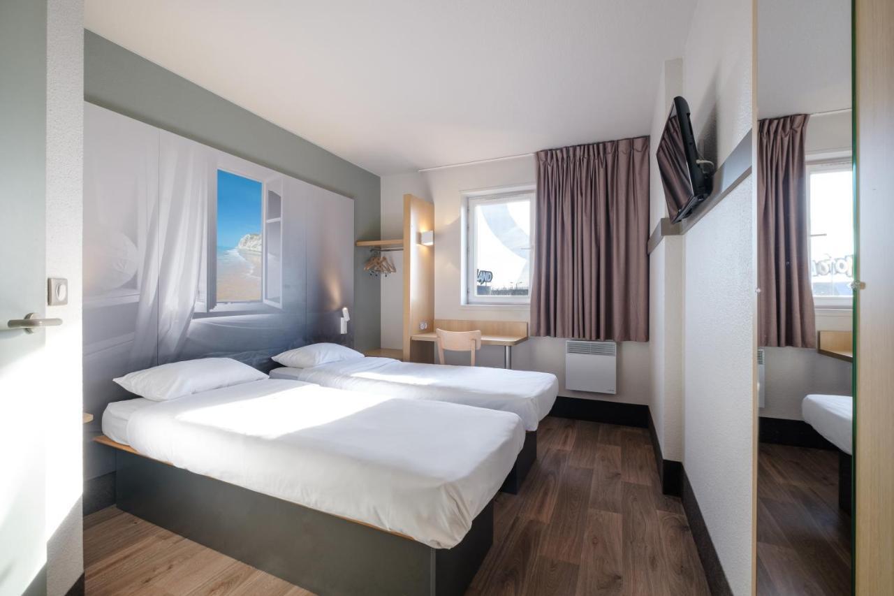 B&B Hotel Calais Centre St Pierre Exterior photo